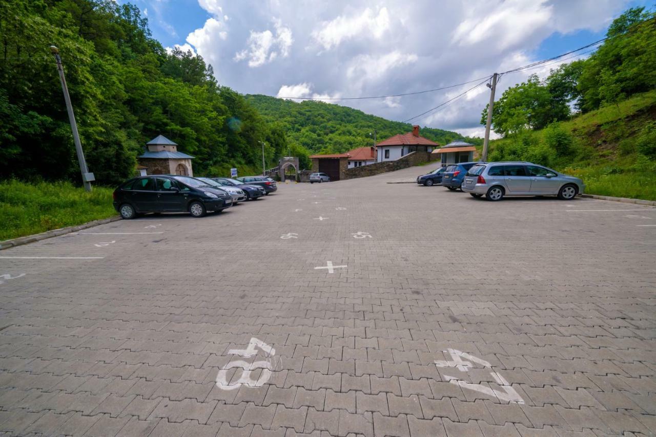 Hotel Manastir Sv. Joakim Osogovski Kriva Palanka Exteriér fotografie